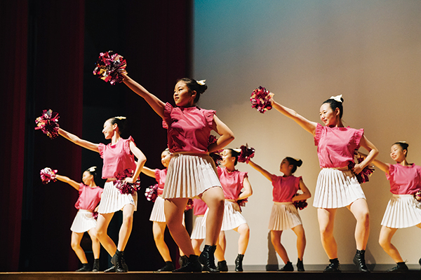  「幅広いジャンルを踊れるところが、ダンス部の魅力です」（中3／Kさん）