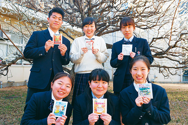 フェアトレードのドリップパック第1弾。パッケージのイラストは、絵が得意な稲田さんが手がけました。