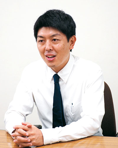 谷中祐輝　先生（中1担任・数学）