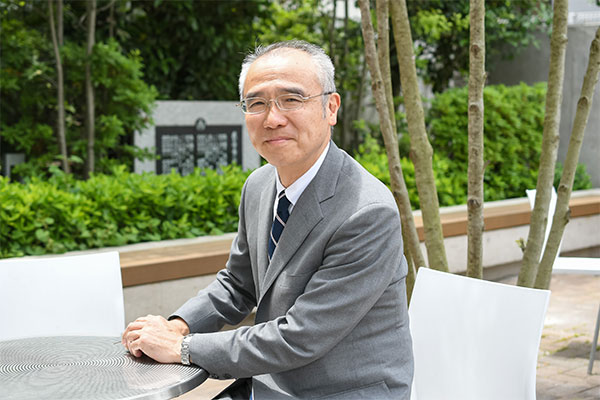 大塚 勝之 校長