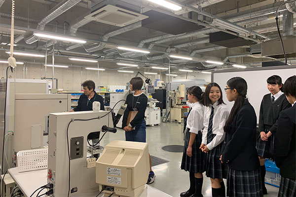 「学科説明会」によって、自分の興味や関心を進路につなげることができます。