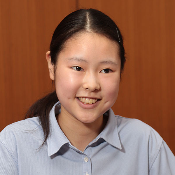 赤塚麻衣さん（高3）