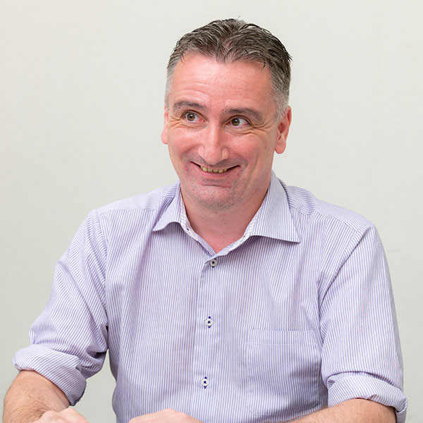 クリストファー・ノエル・シールズ先生