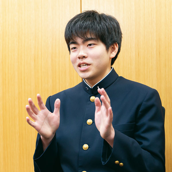 讃岐さんはコンピュータ関係のエンジニアをめざしています。