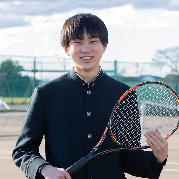 『文系Ⅱ』の福島英優さん（硬式テニス部）