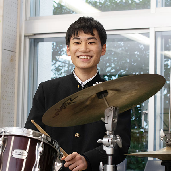 『理系Ⅰ』の毛塚雅人さん（吹奏楽部 打楽器担当）