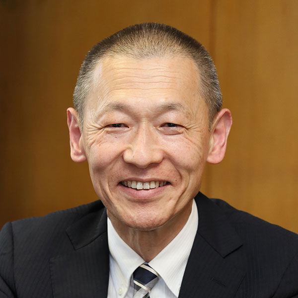 「探究」のお話を伺った高校教頭の林学先生