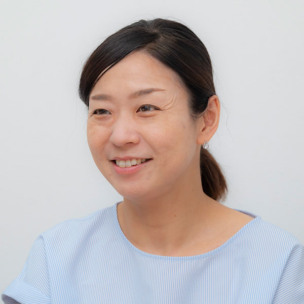 高井玲奈先生(社会科・世界史)