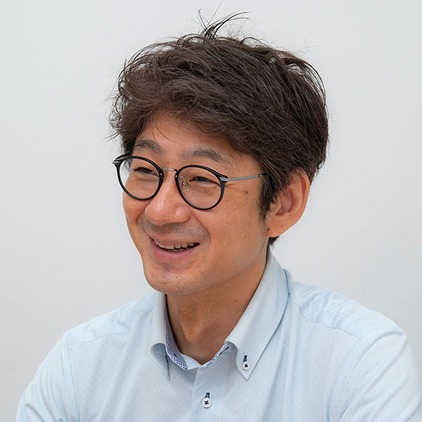 手塚千幹先生(理科・物理)