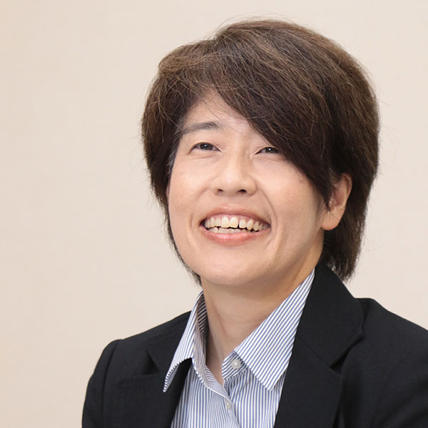 山口恵子先生（地歴公民科）1994年3月卒業