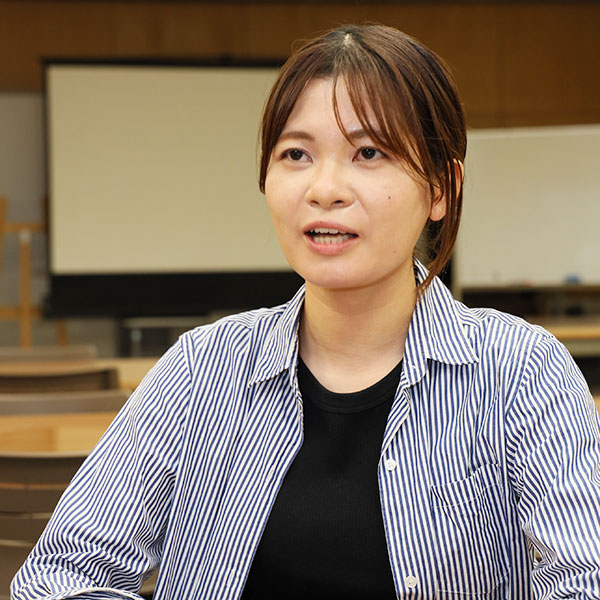 江南仁美先生(デザイン学科・助教)