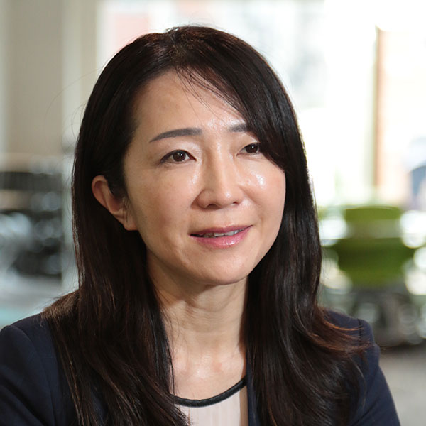 データサイエンス推進室長・情報科主任/ドゥラゴ英理花先生