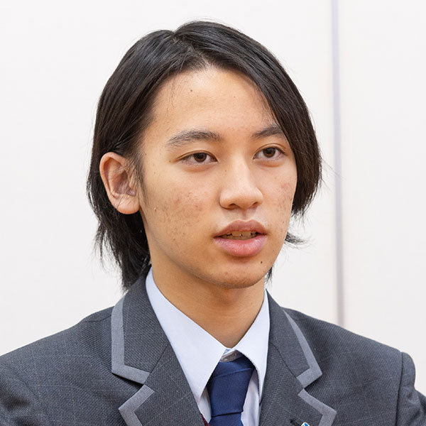 井上飛鳥さん（本科コース・高1）