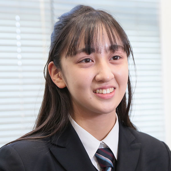 西美悠菜さん（国際コース1年）