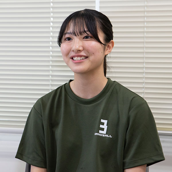 鎌田悠里さん（女子ハンドボール部副部長／高3）