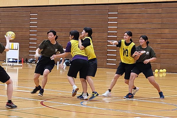 練習は週4日、1日2時間。技術＋考える力・行動力も養います。