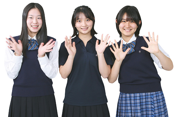 シーンによって選べる制服にも注目！