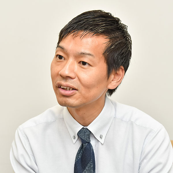 林侑紀先生（社会科）