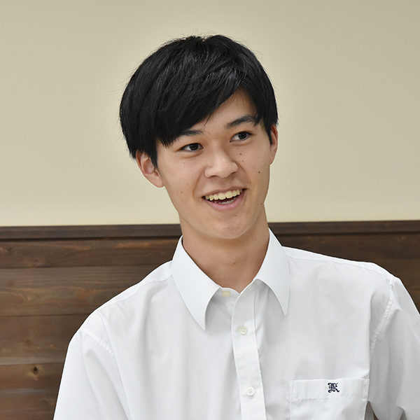 滝藤星雫さん（高2）・英語コース