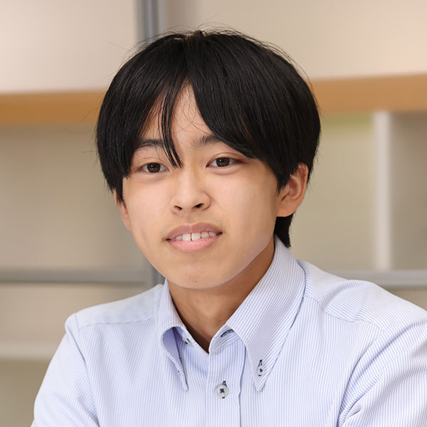 生物部部長のSさん（高2）