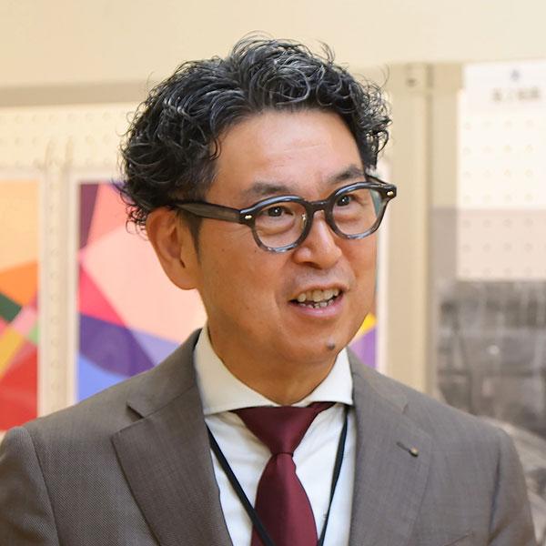 広報部主任・並木憲明先生