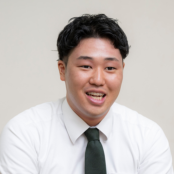 田中彰真さん ・芝浦工業大学工学部 応用化学科4年 「大学院に進んだ後も、趣味として野球を続けたい」と語る田中さん。