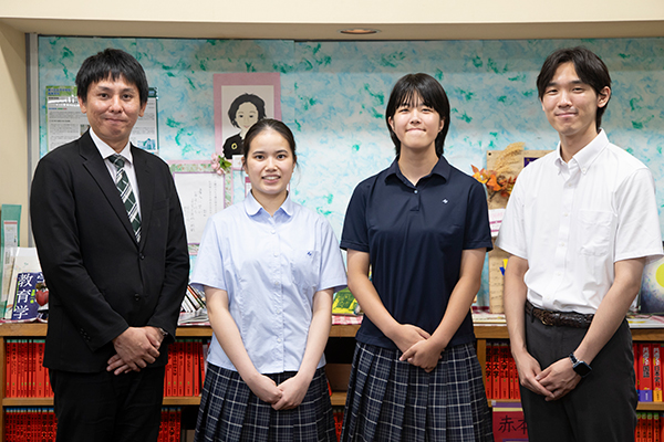 左から、田口教頭、Мさん、Aさん、石井先生