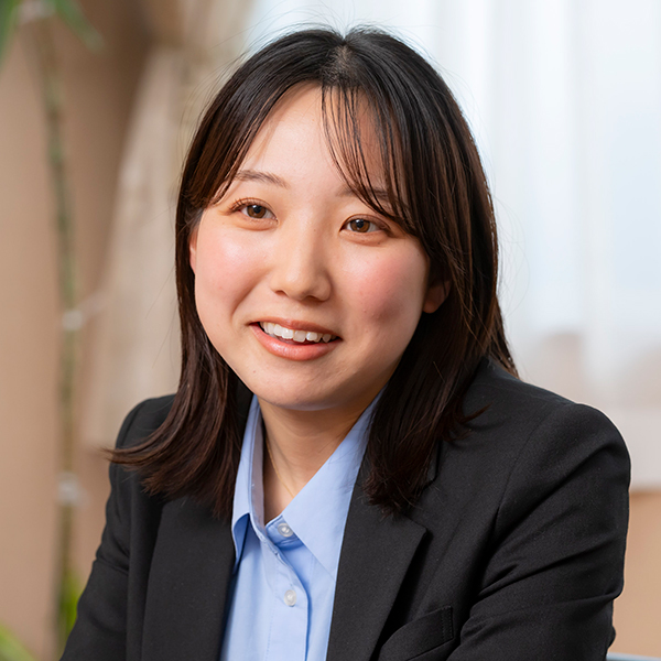 新清明日香 先生
