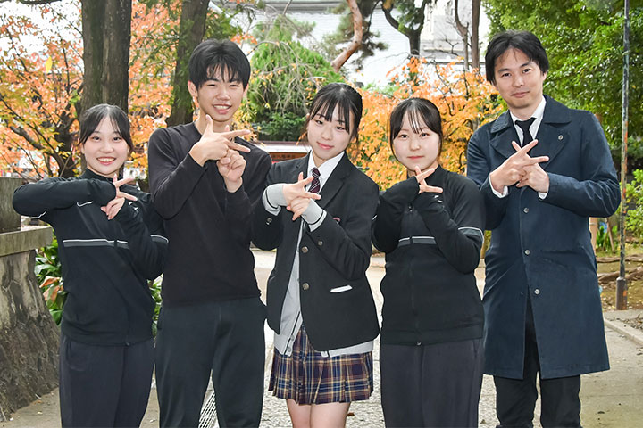 いつもお茶を飲みながら語らう場所にて