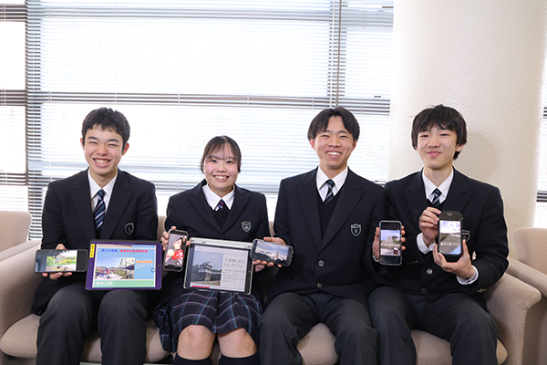 各コースを代表して集まった生徒たち。プランナーを務めた生徒の奮闘もあり、全員が心を一つにして「自分たちで創る修学旅行」を存分に楽しむことができました。