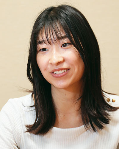 カトリックの女子校で大人しい生徒が多いイメージをもたれがちですが、「全く逆。型にはまらない人が多い校風でした」と齊藤さん。