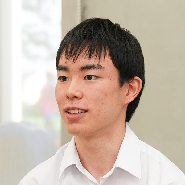鉄道・模型部部員　Y・Yさん（高3）