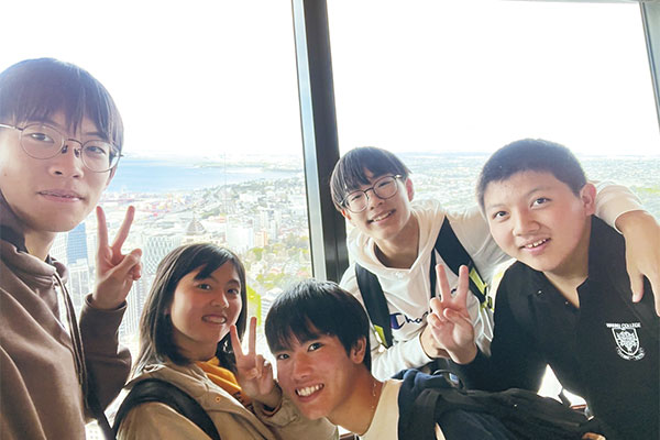 最終日は班別にオークランド市内の名所やレストラン、カフェを巡り、ショッピングなど観光を楽しみました。