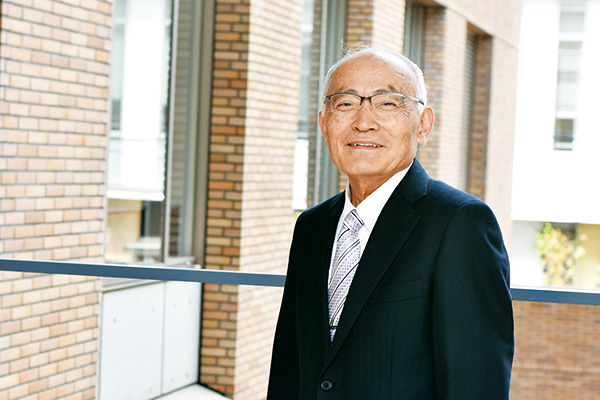 挑戦をおそれず、達成感を大切に未来からの留学生を育てます