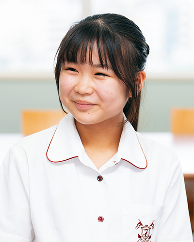 「職員室は入りやすくて、先生にも相談しやすいです！」