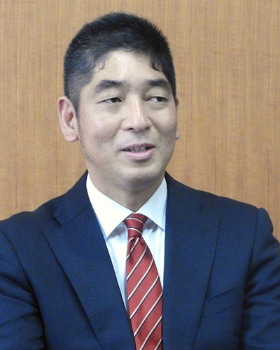 習熟期教育部長・英語科／大重俊太先生