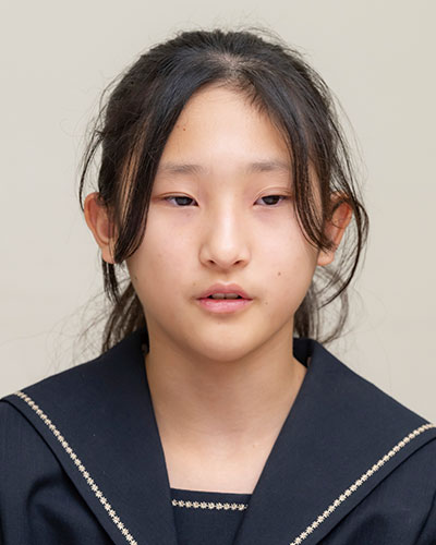 I・Hさん（中1／吹奏楽部）「吹奏楽部は、舞台裏では集中して努力し、切り替えがはっきりした部活動です。よい緊張感のなかで取り組めています」
