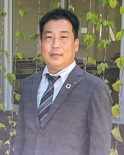 高校教務部長・井上学先生