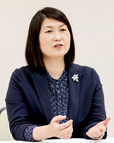 「人との関わりあいの中で生きていくからこそ、集団の成長が大切。<br />
『錬成会』は、その練習の機会として位置づけています」（青山先生）